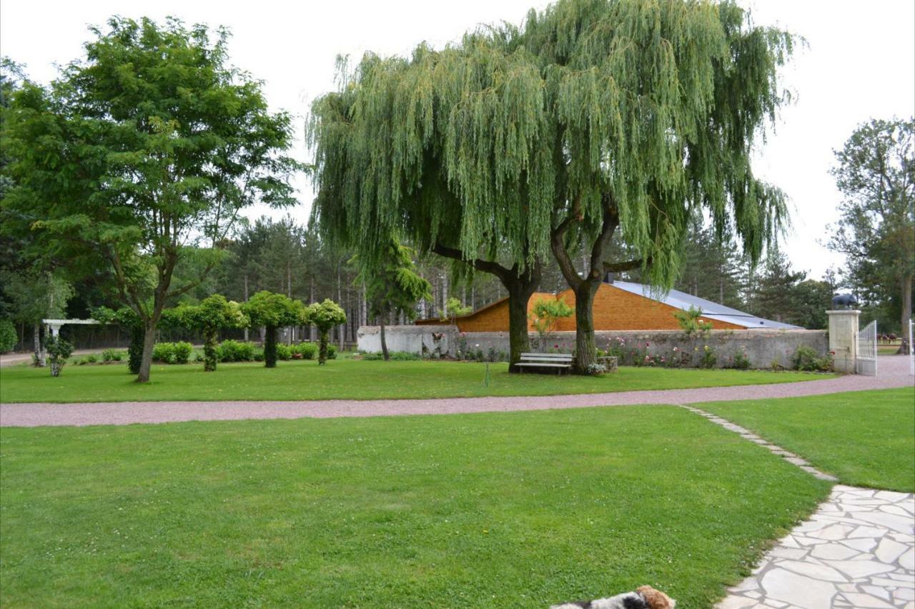 Le Domaine Des Bois Bed & Breakfast Mauze-Thouarsais Luaran gambar